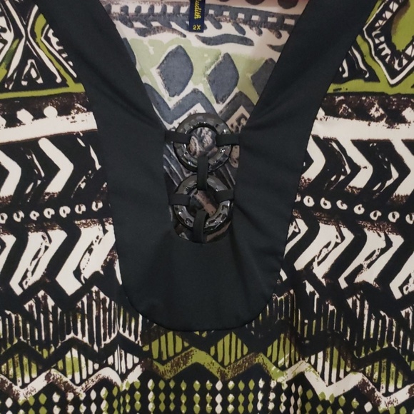 Top - Picture 2 of 6